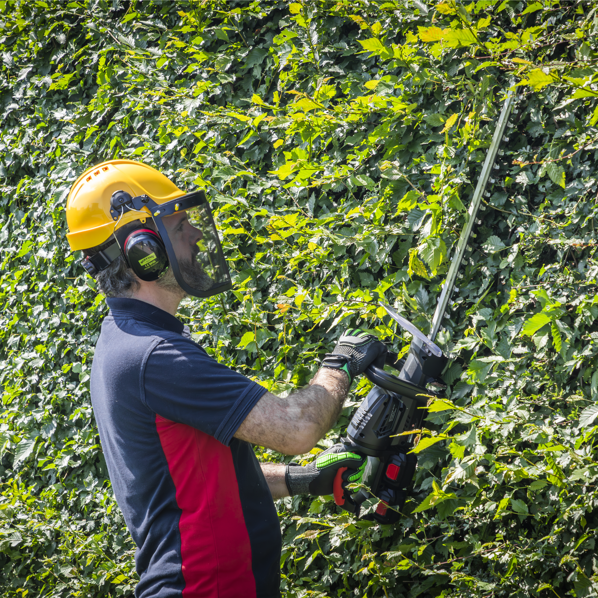 SV20 Series 52cm Cordless Hedge Trimmer 40V - Body Only CP40VHT