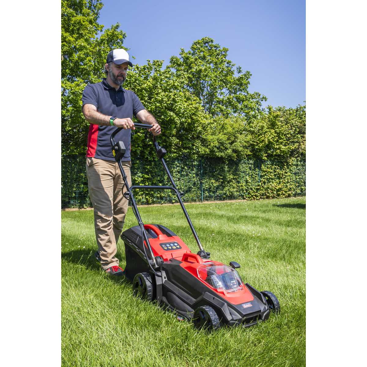 SV20 Series 40cm Cordless Lawn Mower Kit 40V 4Ah - 2 Batteries CP40VLMKIT