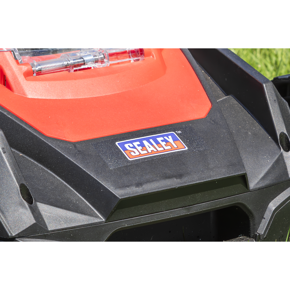 SV20 Series 40cm Cordless Lawn Mower Kit 40V 4Ah - 2 Batteries CP40VLMKIT