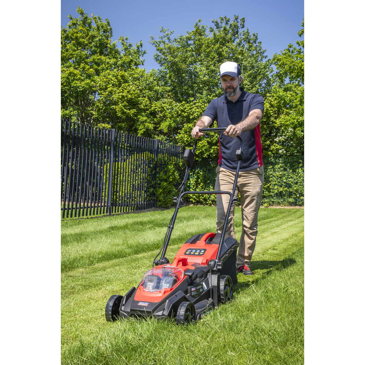 SV20 Series 40cm Cordless Lawn Mower 40V - Body Only CP40VLM