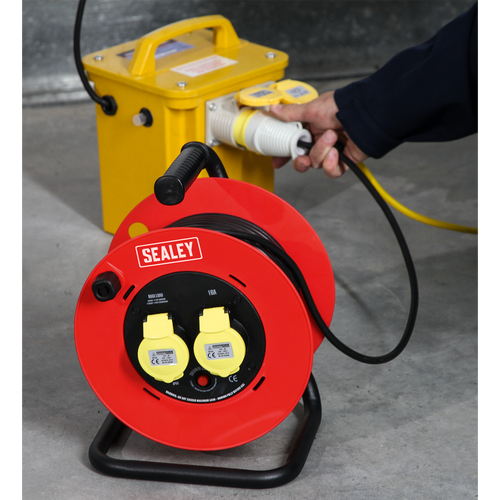 25m Heavy-Duty Cable Reel with Thermal Trip 2 x 110V CR12515