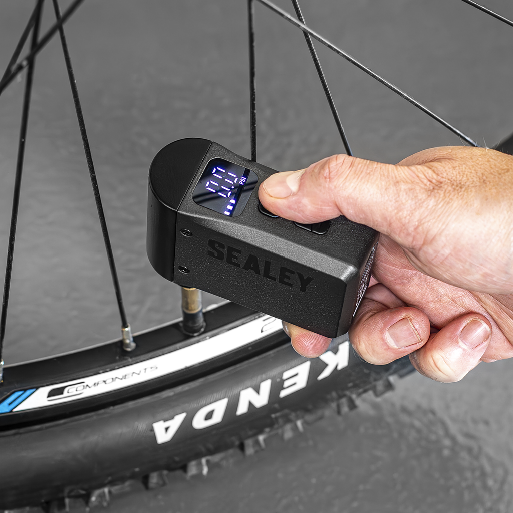Mini Digital Bike Pump CTI100