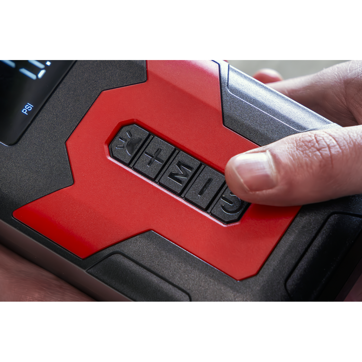 Rechargeable Tyre Inflator & Power Bank with Worklight 12V CTI140