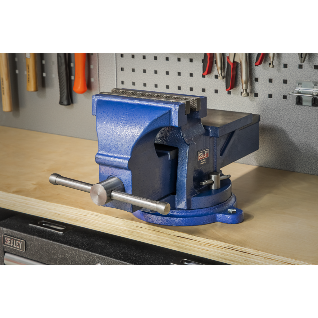 Professional Heavy-Duty Fixed Base Vice 200mm CV200XT