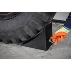 Heavy-Duty Rubber Wheel Chock - Single CWC01
