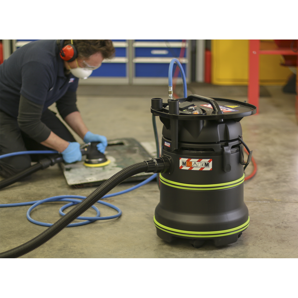 35L M Class Dust-Free Industrial Wet & Dry Vacuum Cleaner with Self-Clean for Air/Electric Power Tools 1000W/230V DFS35M