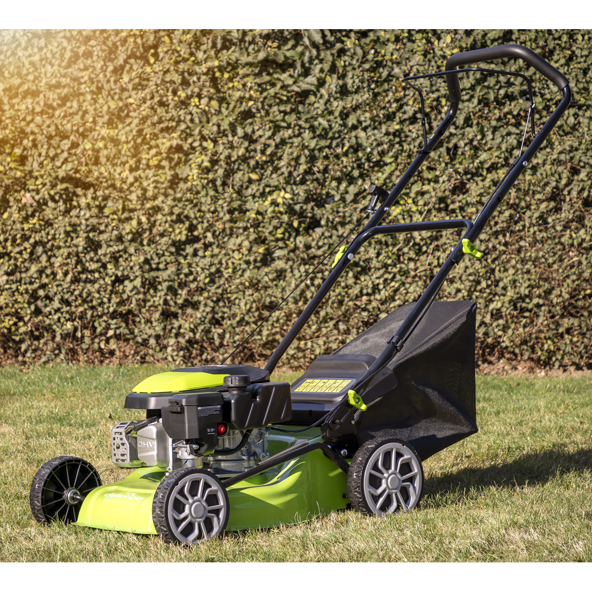 Hand-Propelled 4-Stroke Petrol Lawnmower 16"(40cm) DG100