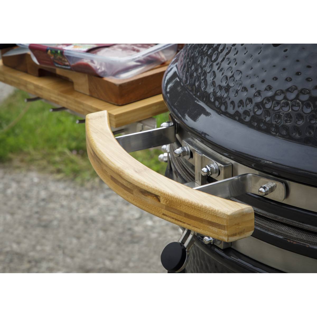 Deluxe 22"(56cm) Ceramic Kamado Style BBQ with Wheeled Stand DG159