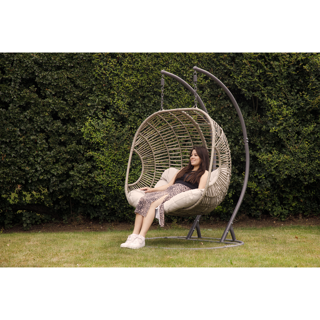 Double Swinging Egg Chair with Cushion DG61