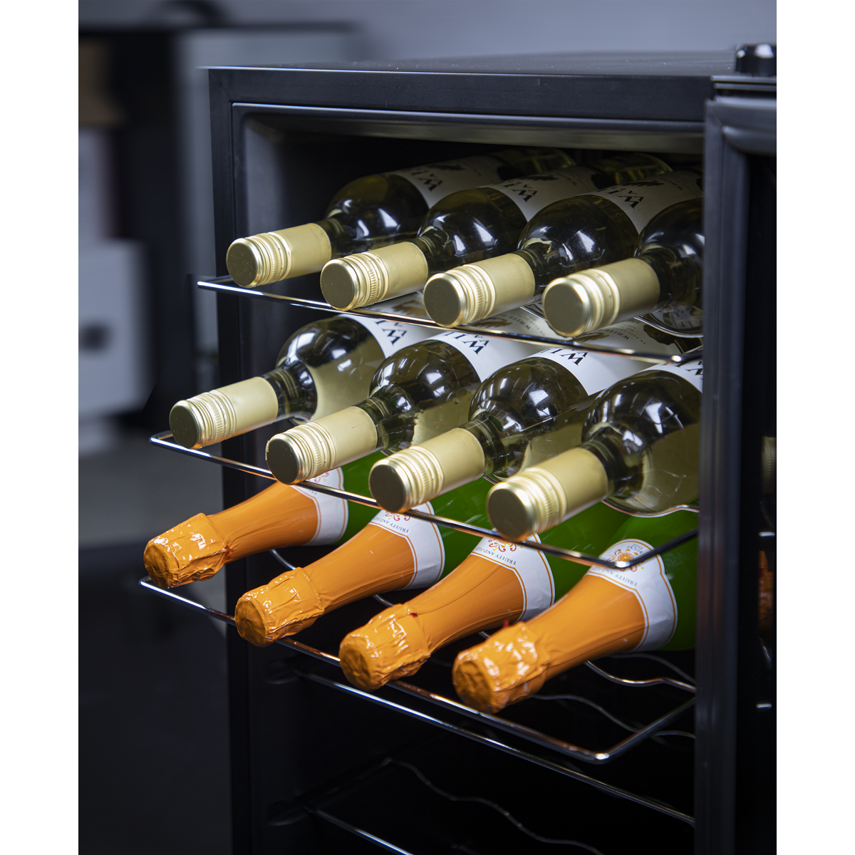 28 Bottle Tabletop Wine Fridge & Cooler DH10