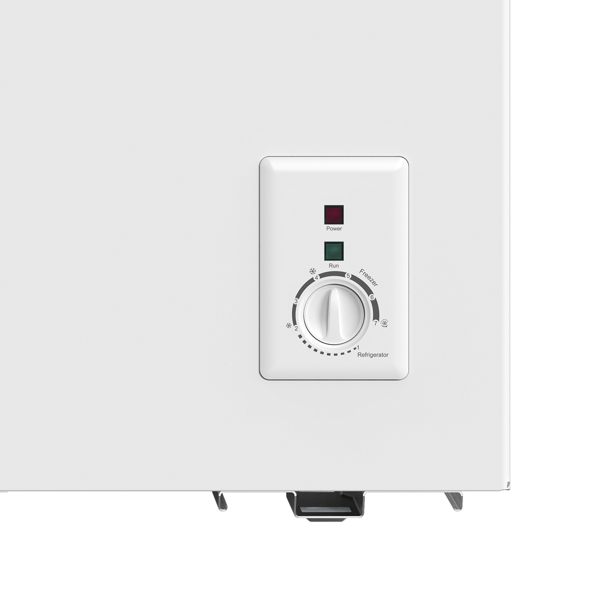 Freestanding Chest Freezer 142L Capacity - White DH120