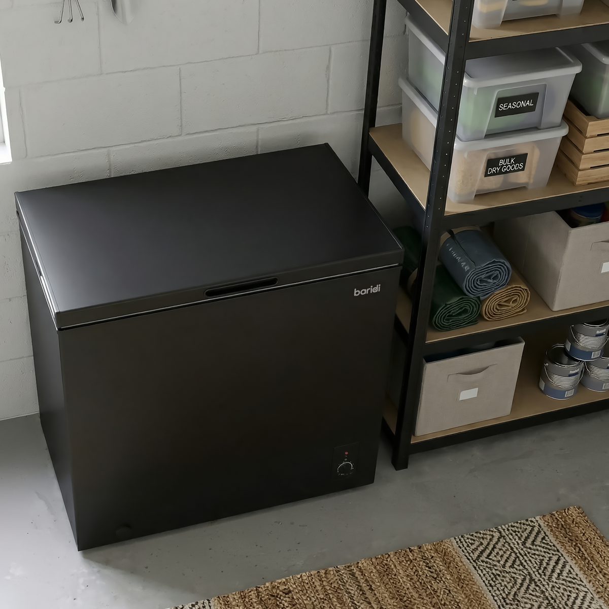 Freestanding Chest Freezer 199L Capacity - Black DH151