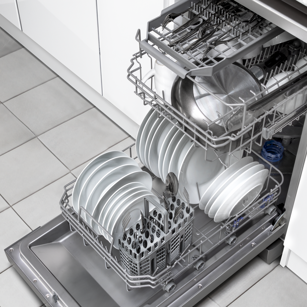 Slimline Freestanding Dishwasher 45cm Wide 10 Place Settings - Silver DH166