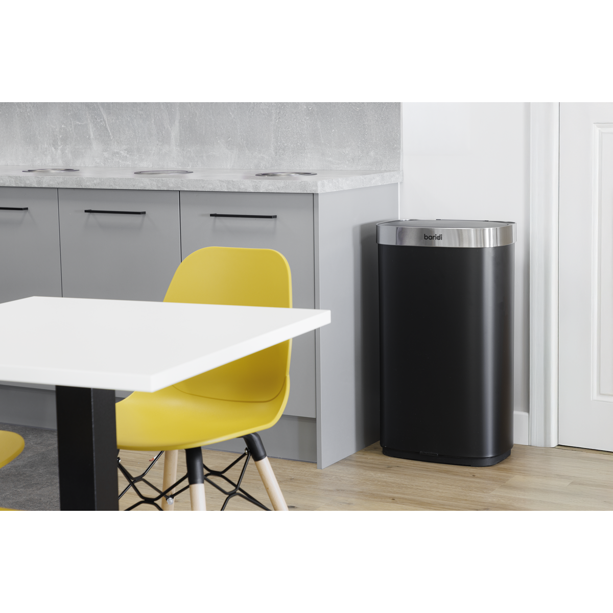 Sensor Bin 80L - Black/Stainless Steel DH283
