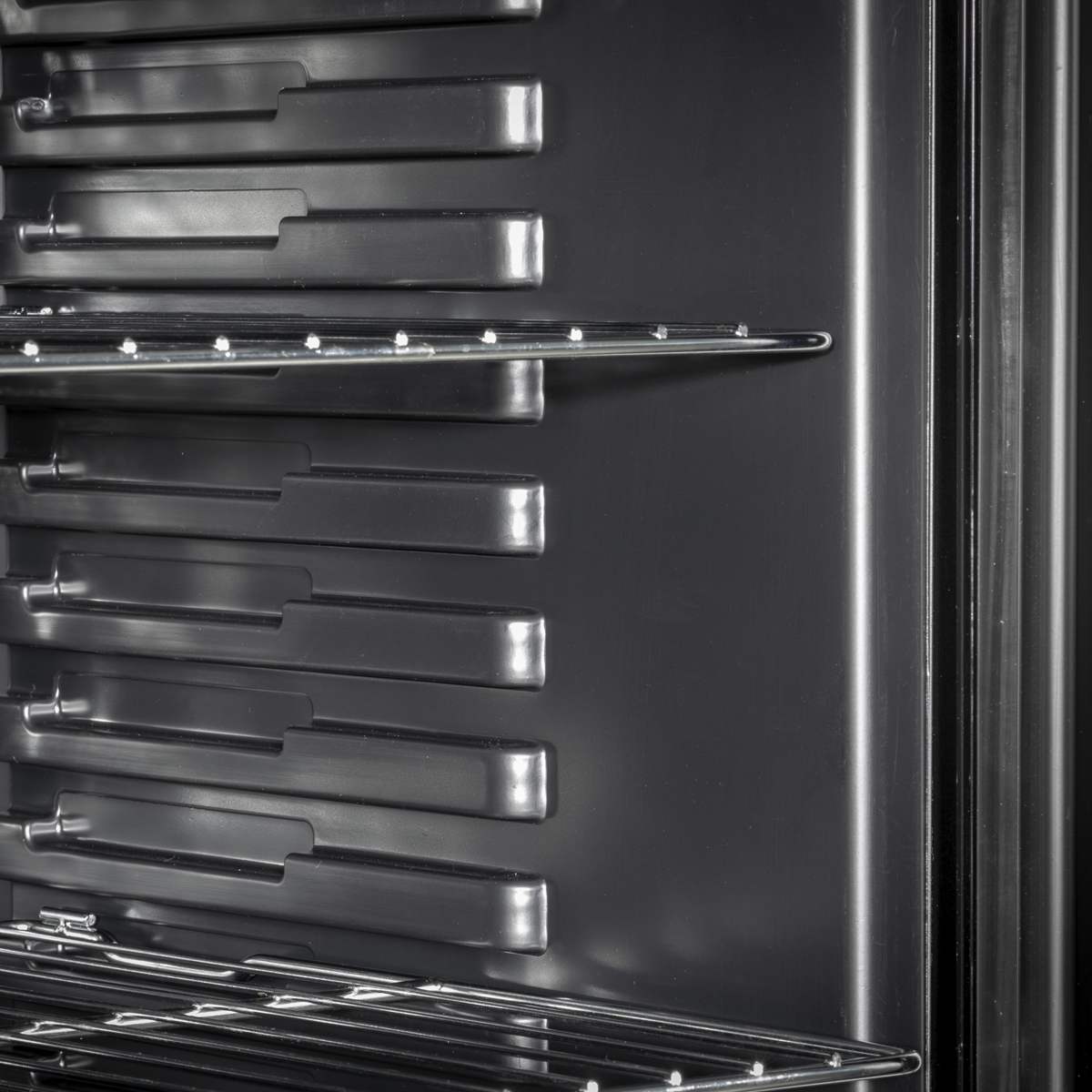 Wine, Beer & Drinks Fridge 85L Capacity - Stainless Steel DH31