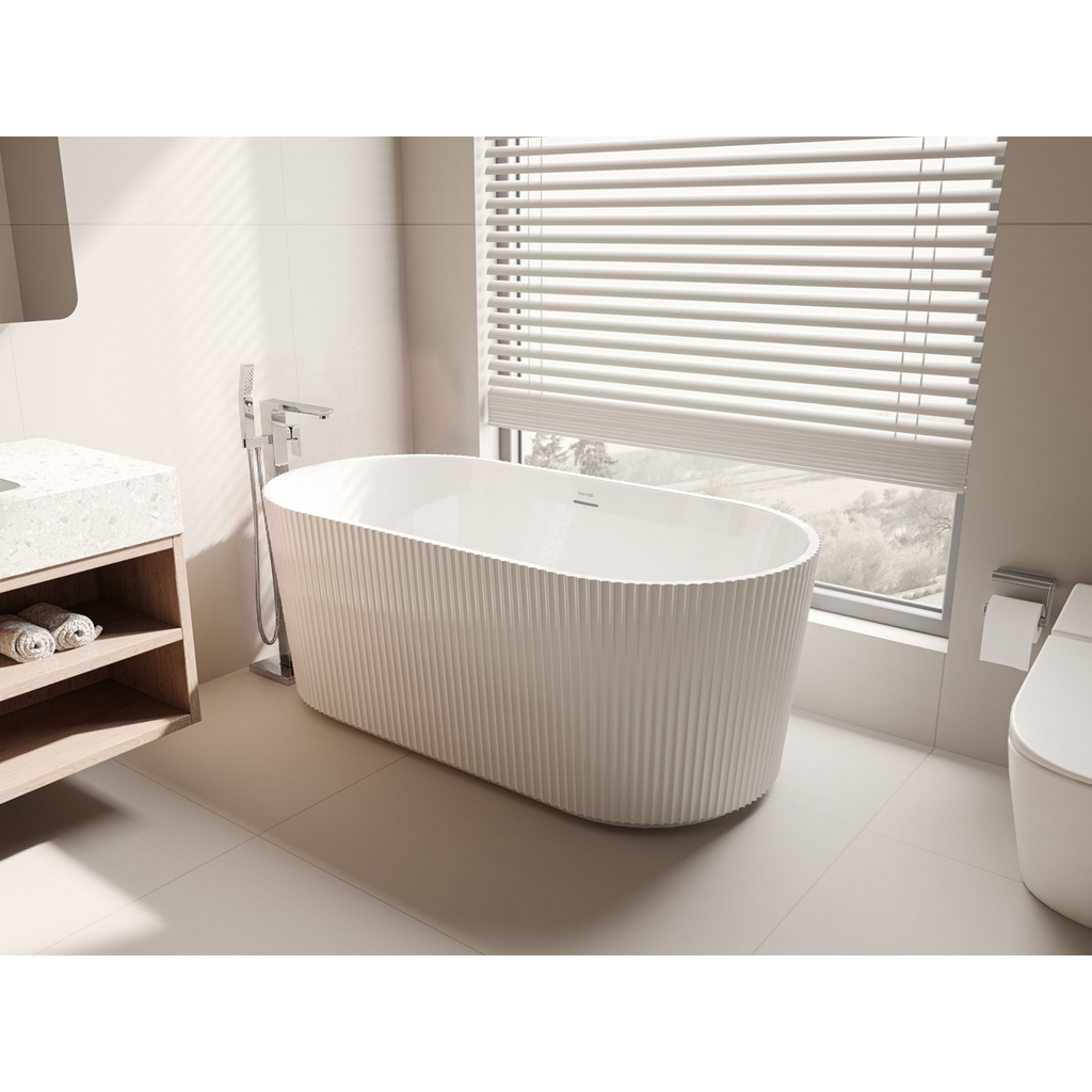 Double-Ended Fluted Design Bath with Slim Rim 168cm – Gloss White DH420