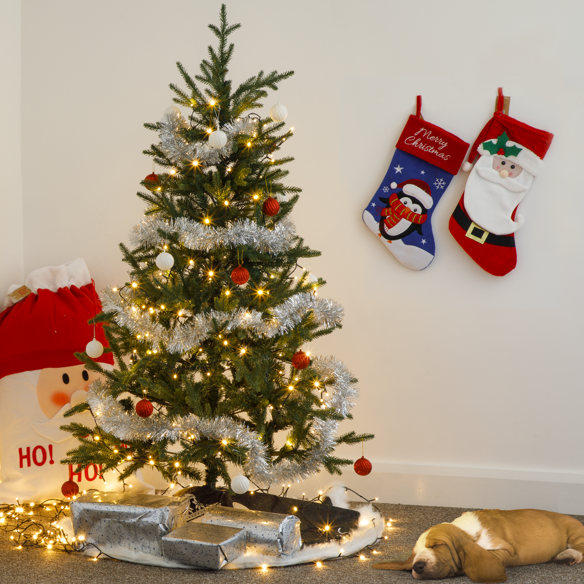 Artificial Hinged Christmas Tree 5ft(150cm) DH44