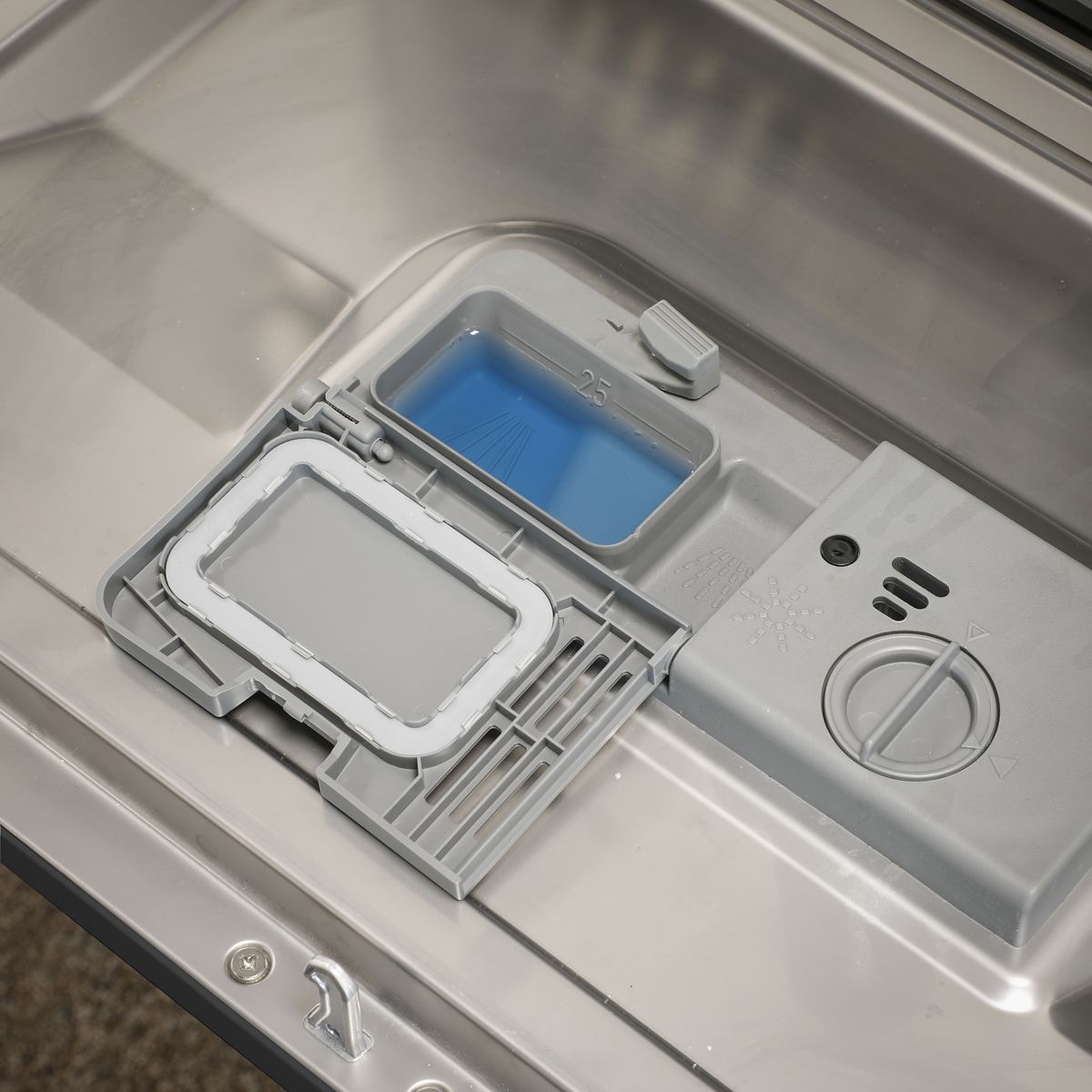 Tabletop Dishwasher 6 Place Settings 6.5L Capacity - Black DH85