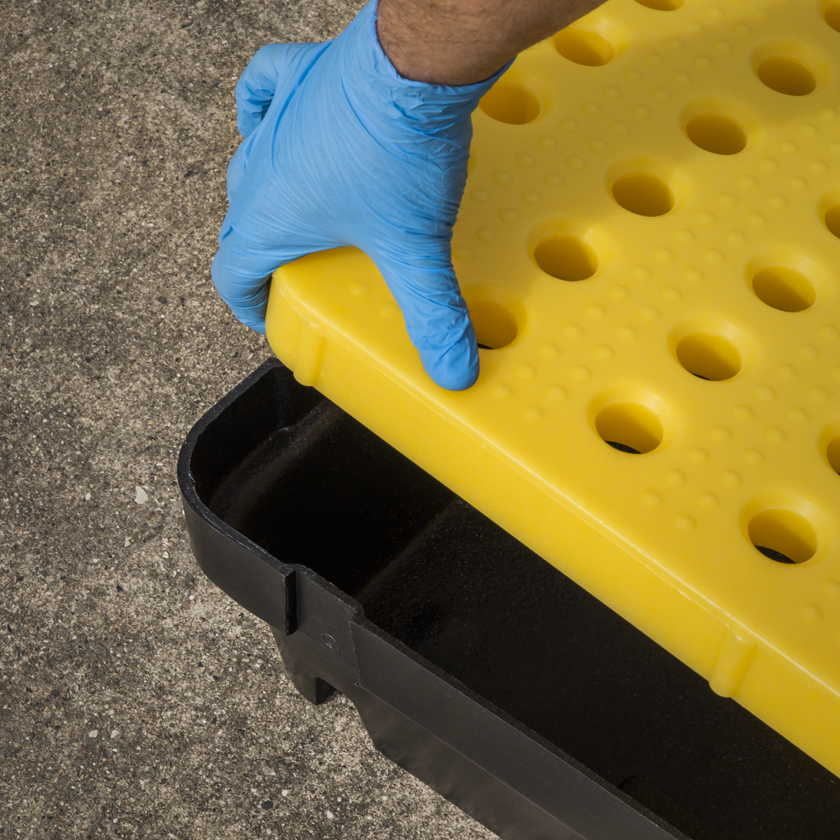 Spill Tray with Platform 100L DRP101