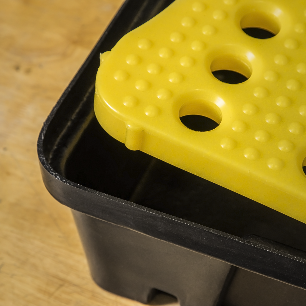 Spill Tray with Platform 10L DRP29