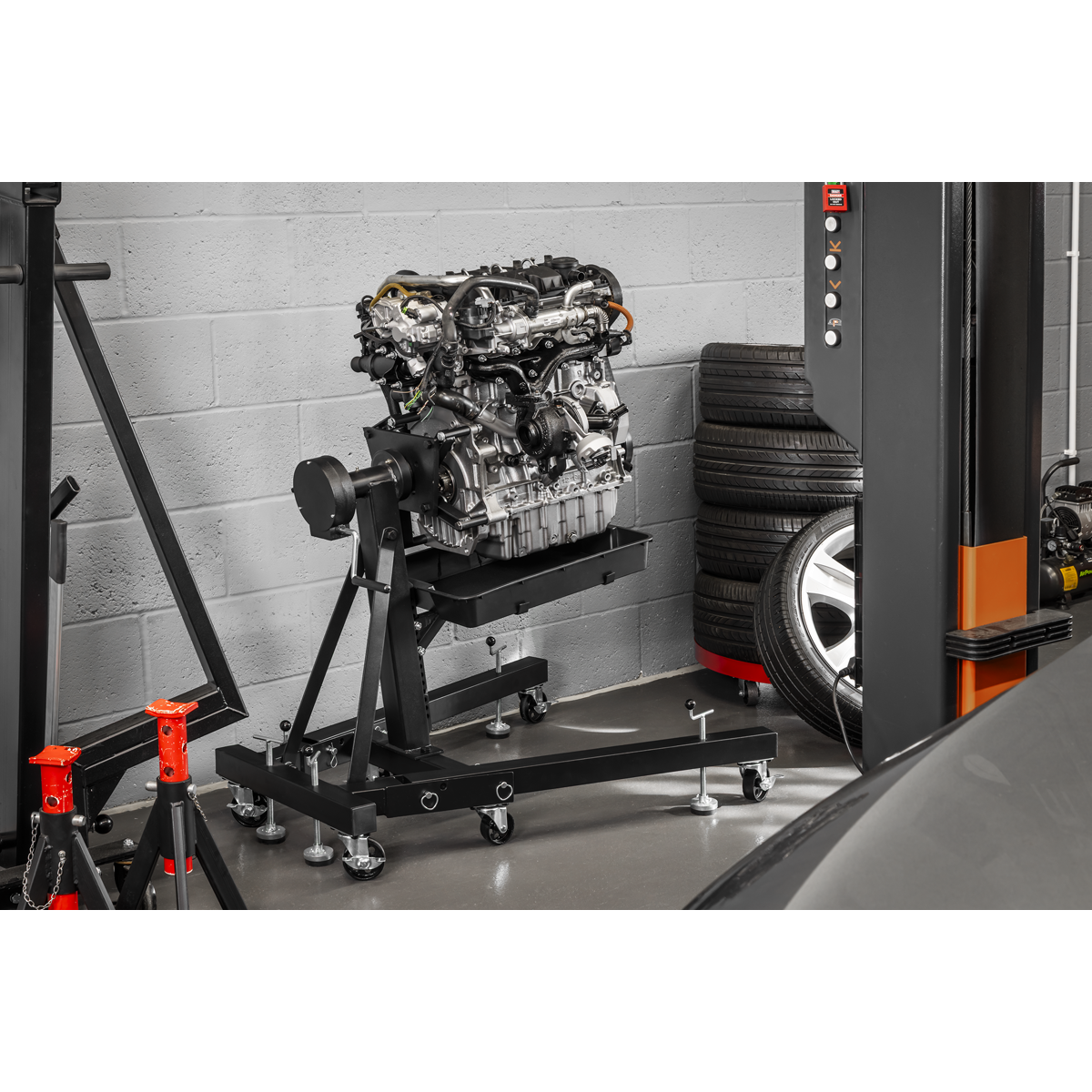 Folding 360º Rotating Engine Stand with Geared Handle & Drain Pan ES680DS