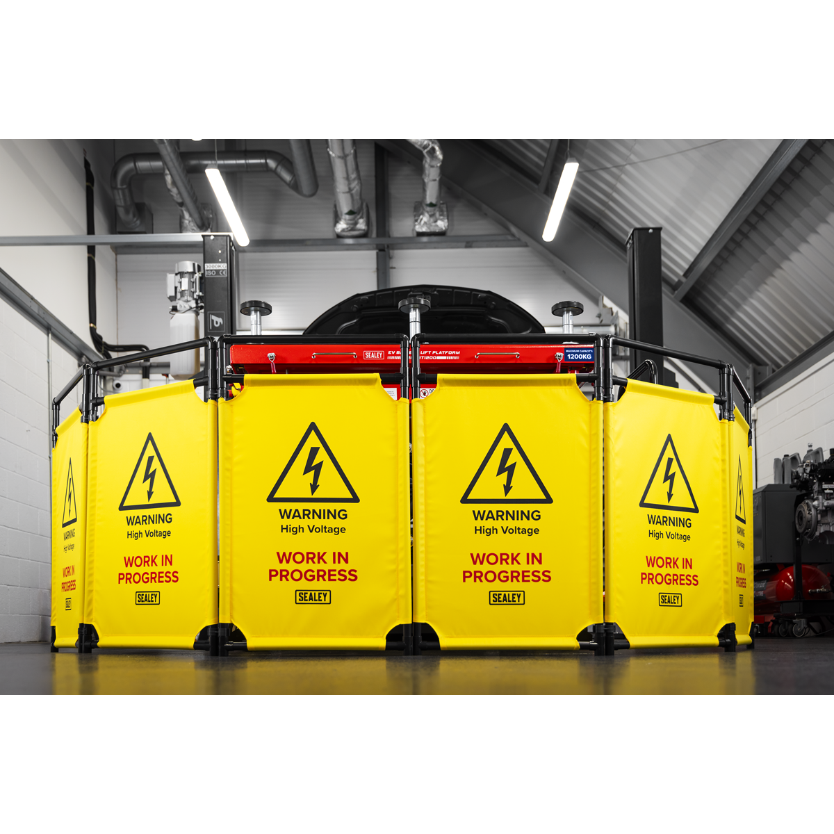 Folding Safety Barrier for Hybrid/Electric Vehicles EV20