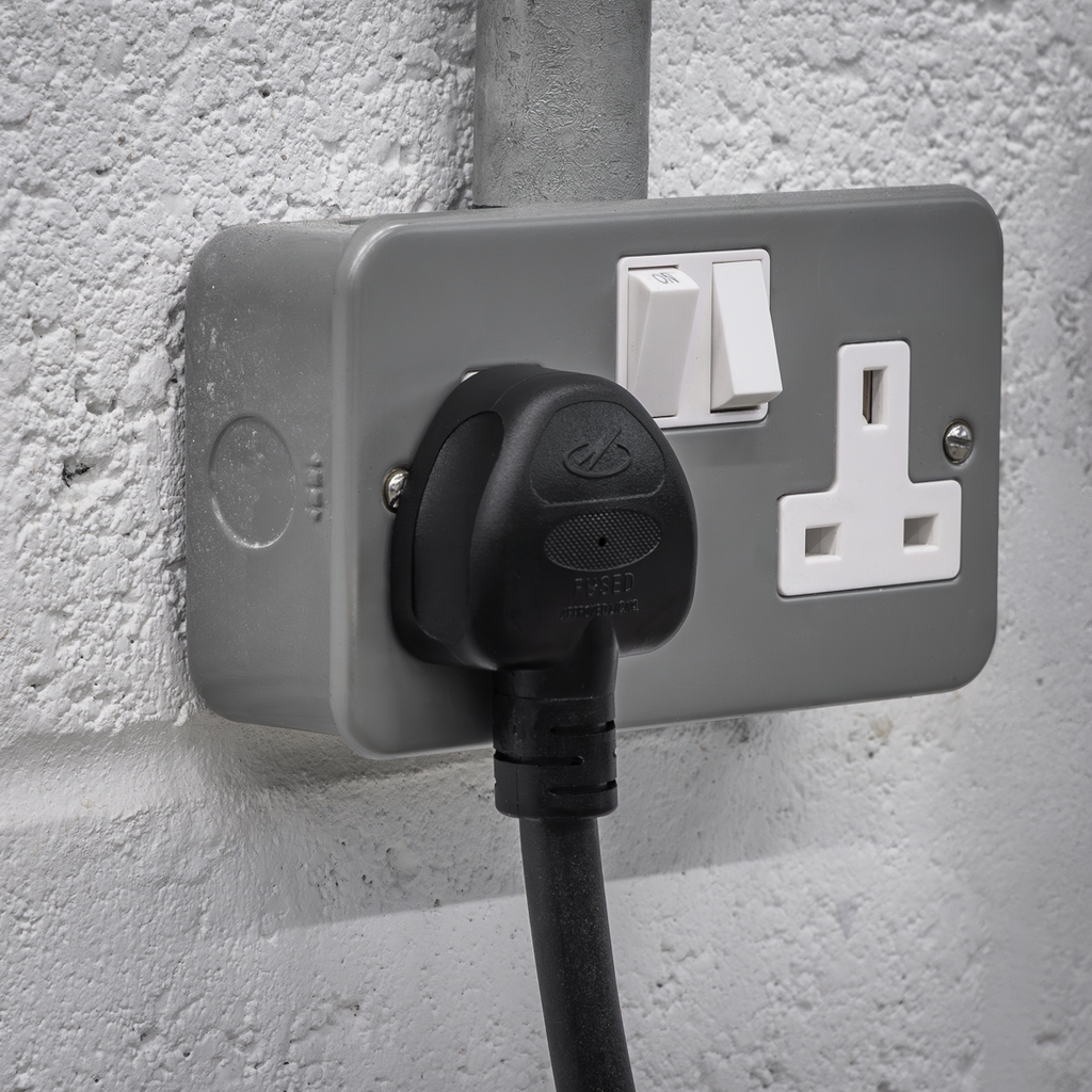 5m Adjustable (3.5kW) Type 2 to UK 3-Pin Plug Portable EV Charger EVAC2