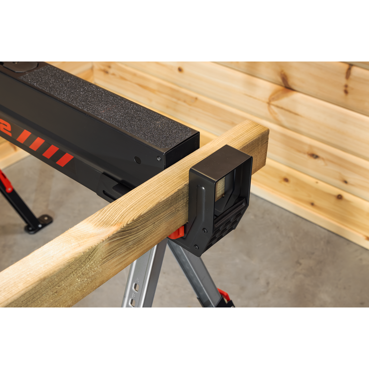 Adjustable Sawhorse Set 2pc FDT52
