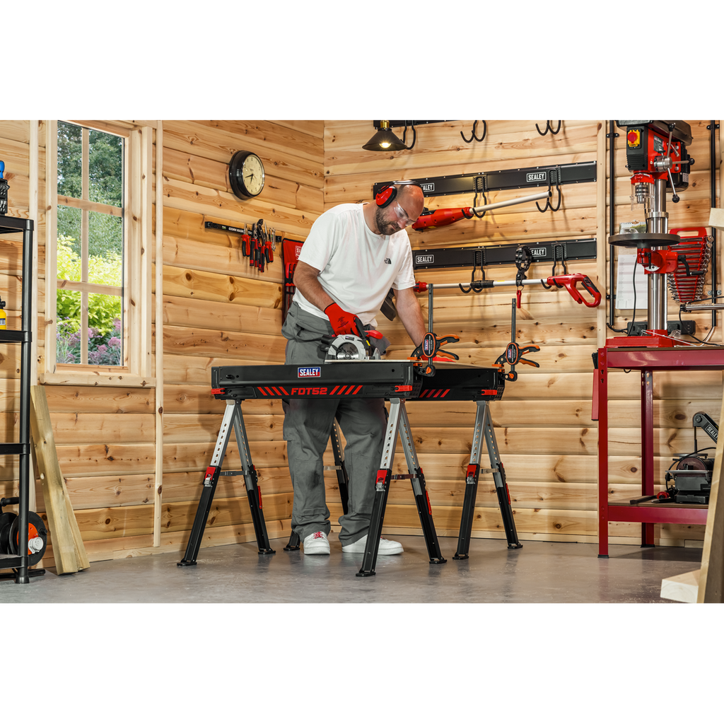 Adjustable Sawhorse Set 2pc FDT52
