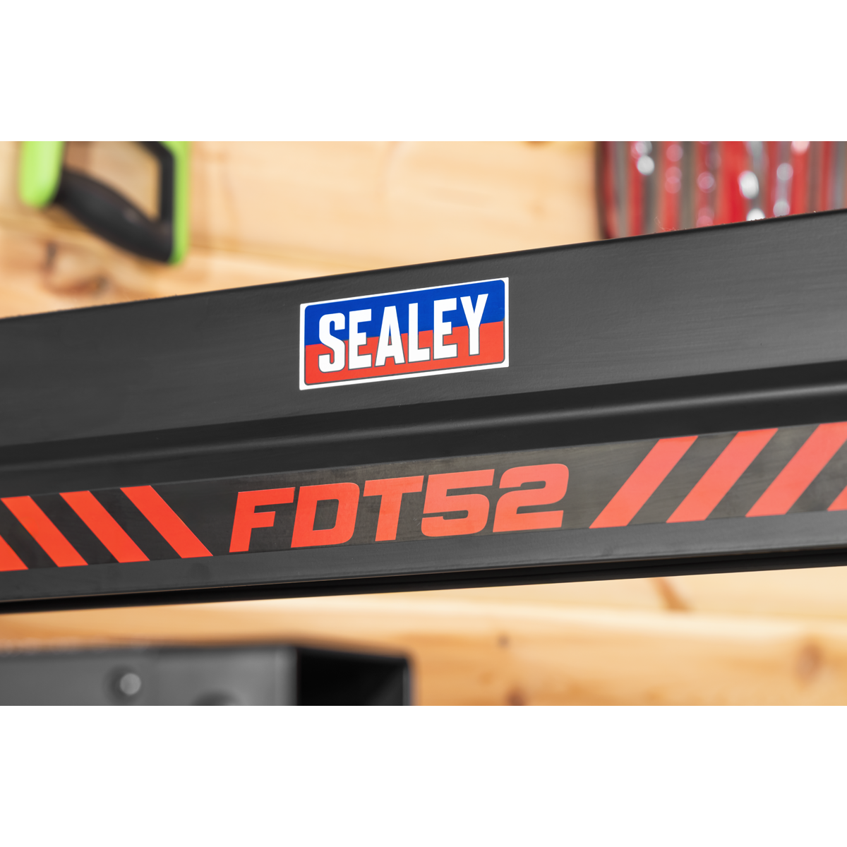 Adjustable Sawhorse Set 2pc FDT52