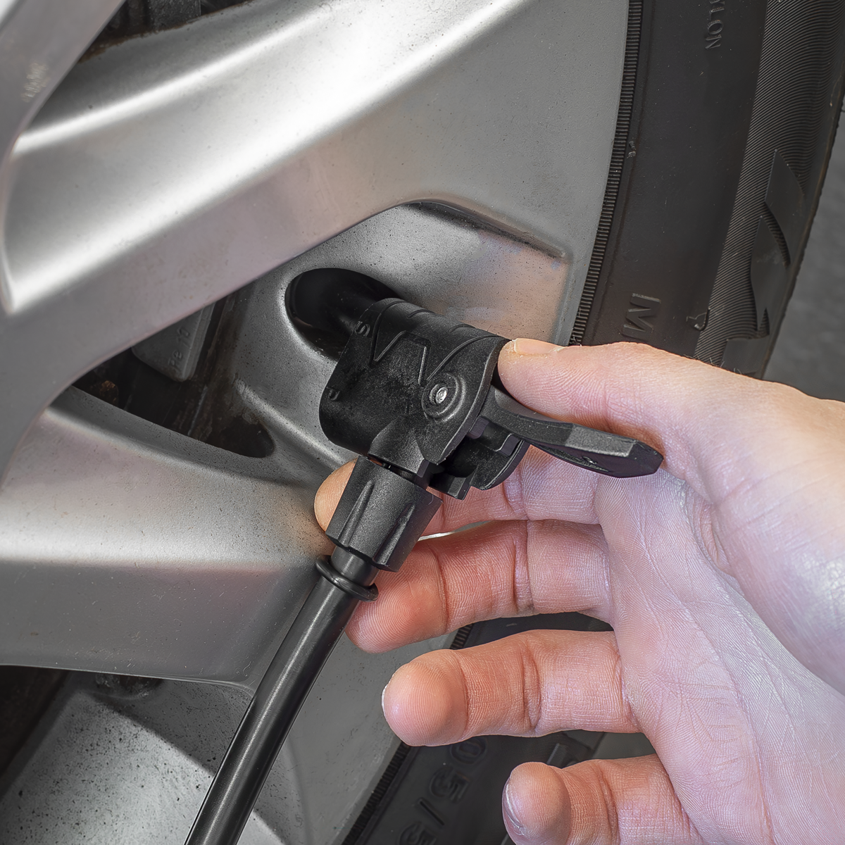 Twin Barrel Digital Foot Pump FP9D