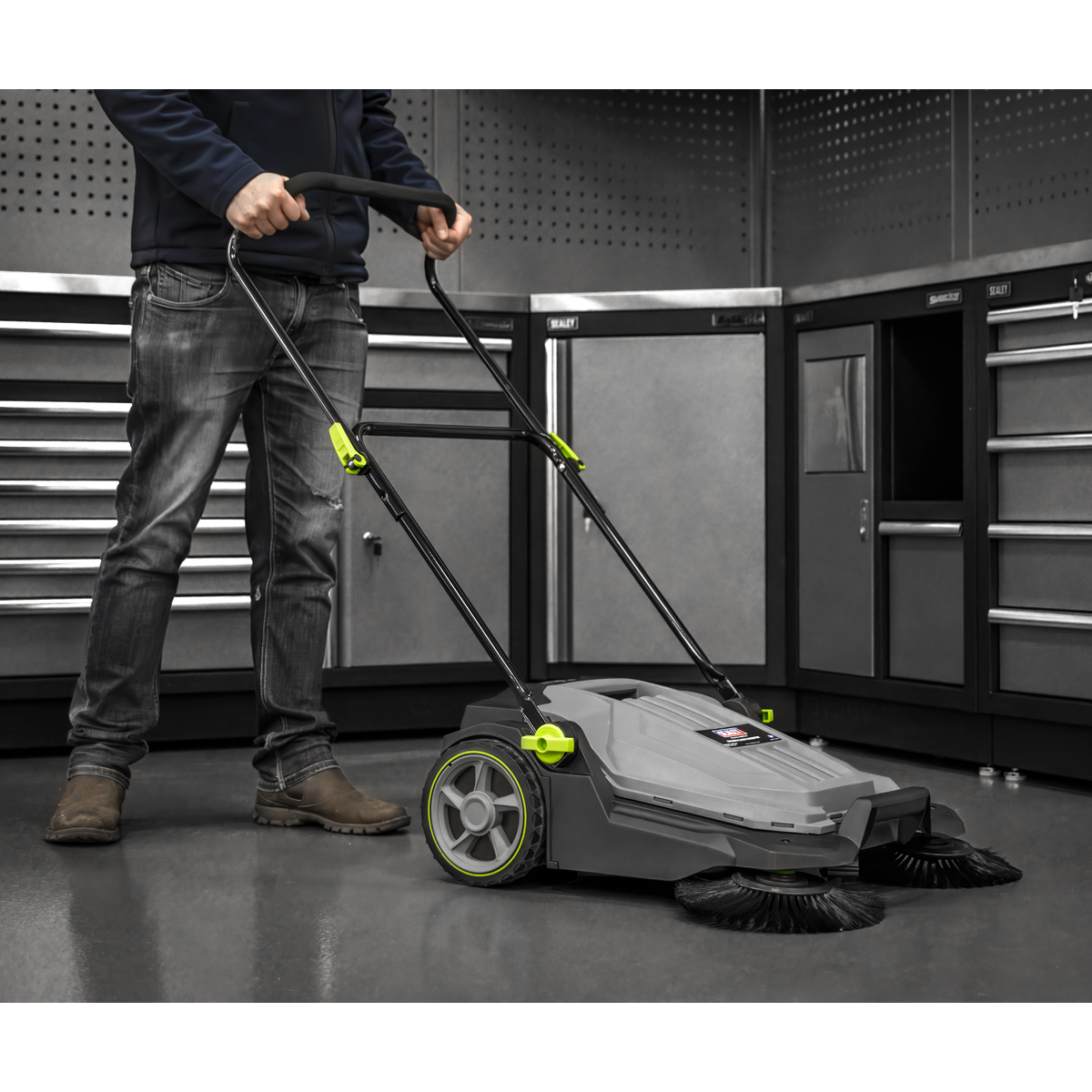 Floor Sweeper 650mm FSW70