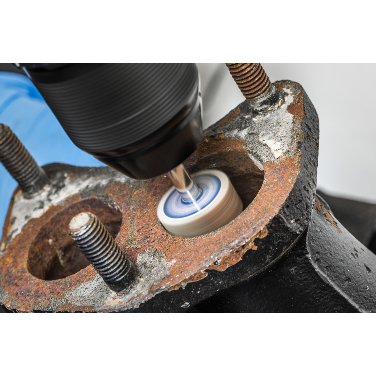 25 x 10mm Abrasive Flap Wheel with 6mm Shaft Assorted Grit - Pack of 5 FW2510ASS