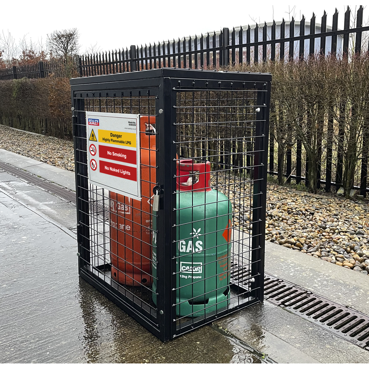 Gas Cylinder Safety Cage - 2 x 19kg GCSC219