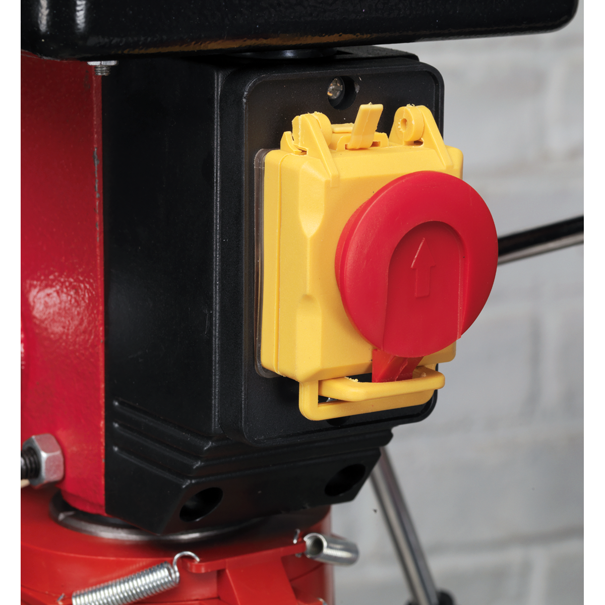 Floor Standing Pillar Drill 12-Speed 370W/230V GDM140F