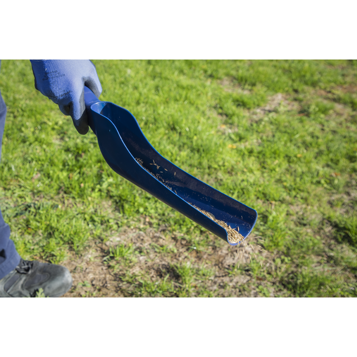 Gutter Scoop GS01