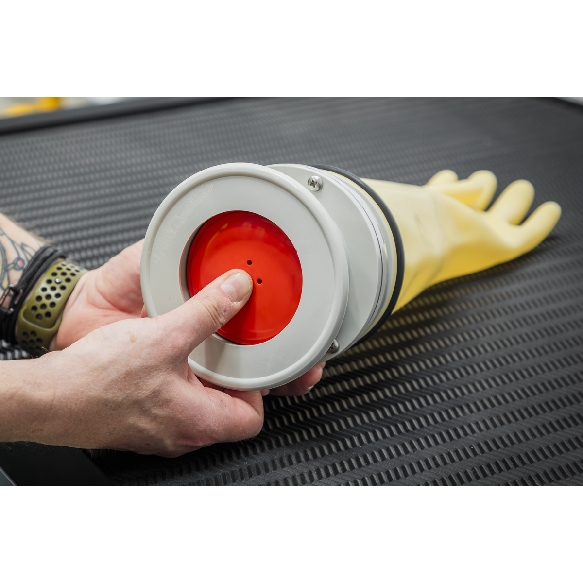 Pneumatic Glove Tester GT117