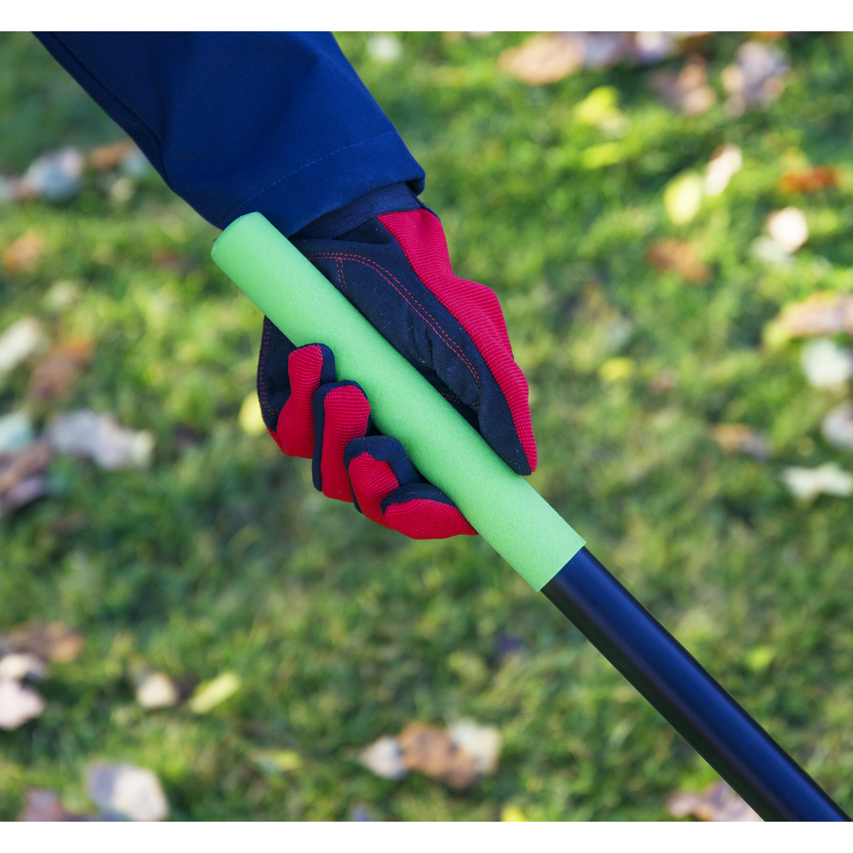 2-in-1 Rake & Leaf Grabber GTLG2