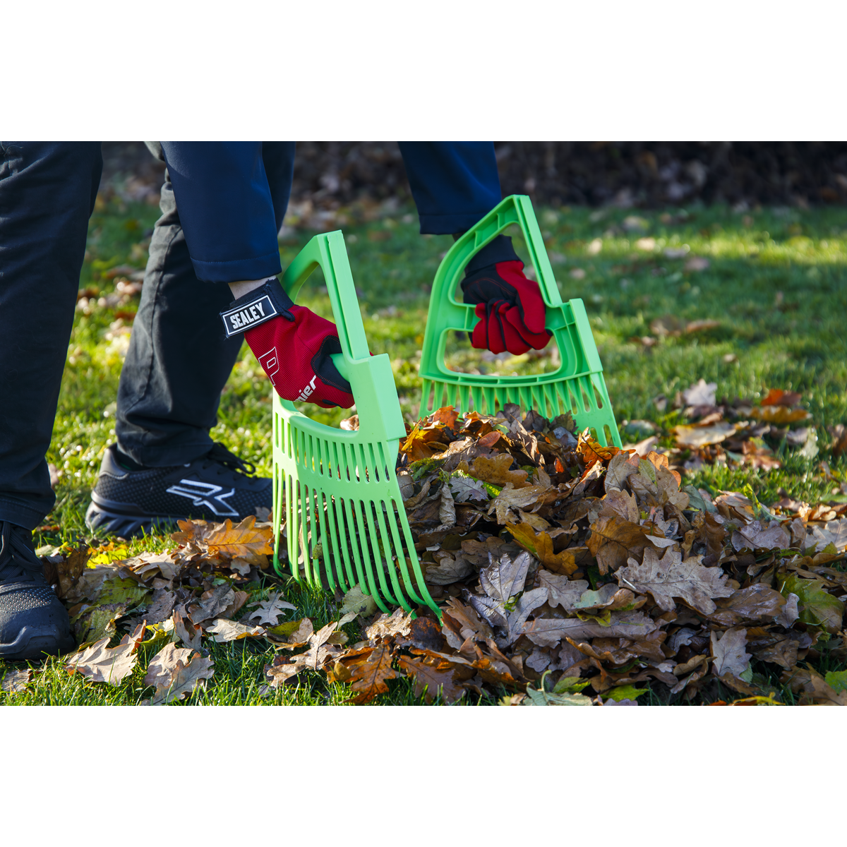 2-in-1 Rake & Leaf Grabber GTLG2