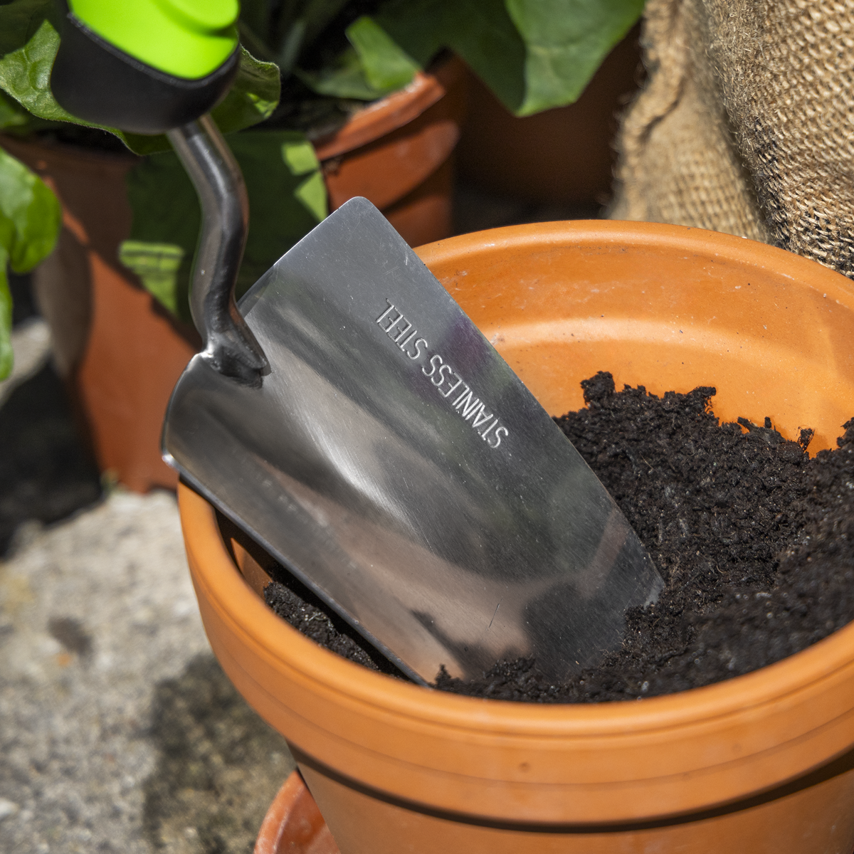 Hand Trowel with Soft Grip Handle & Stainless Steel Blade GTSG008