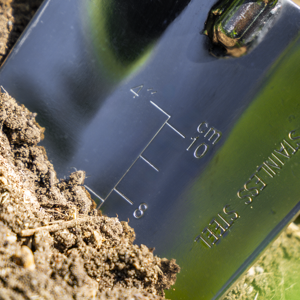 Hand Trowel with Ash Handle & Stainless Steel Blade GTWH003