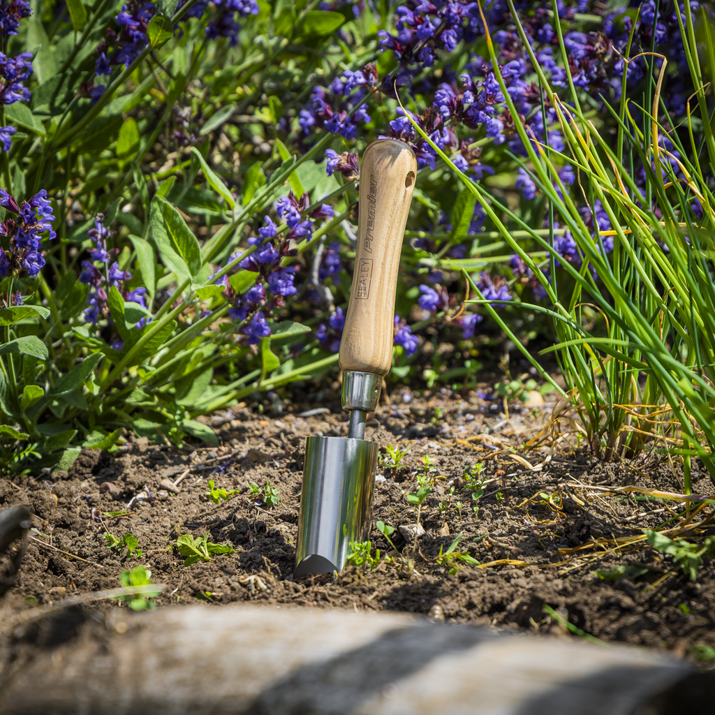 Planter with Ash Handle & Stainless Steel Head GTWH008