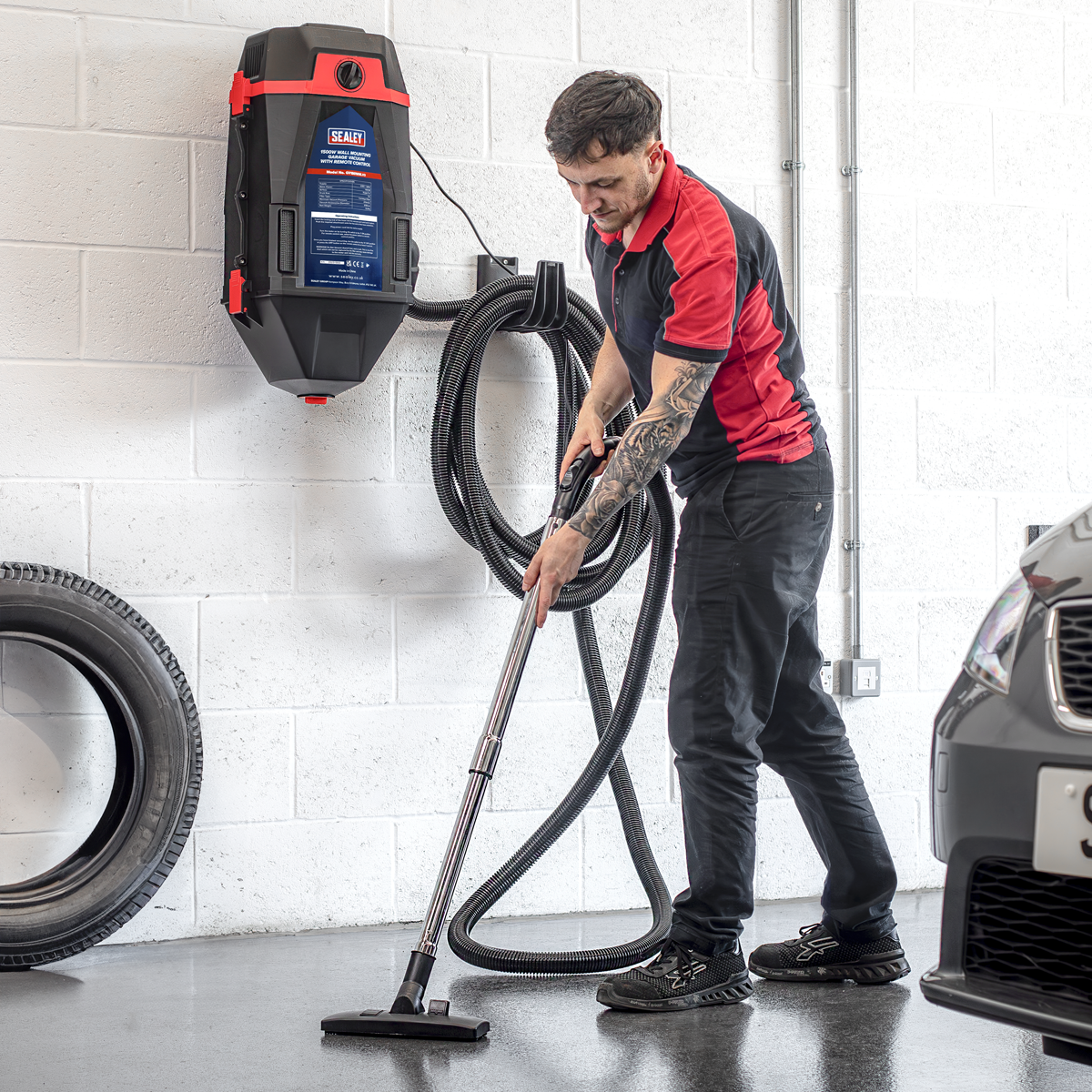 Wall Mounting Garage Vacuum with Remote Control 1200W/230V GV180WM