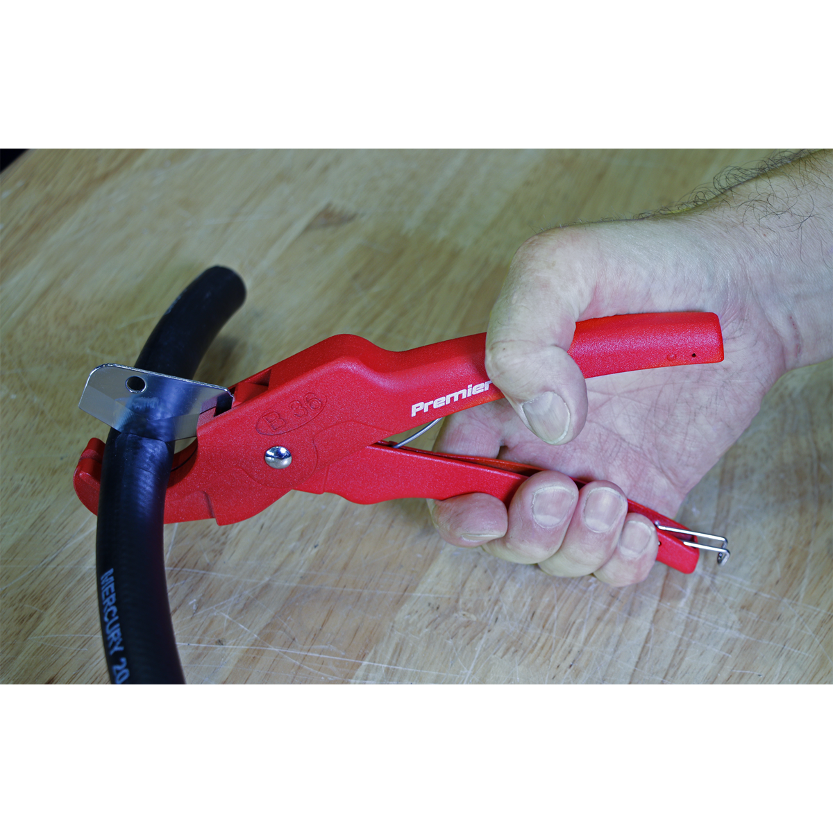 Rubber & Reinforced Hose Cutter 3-36mm HCA26