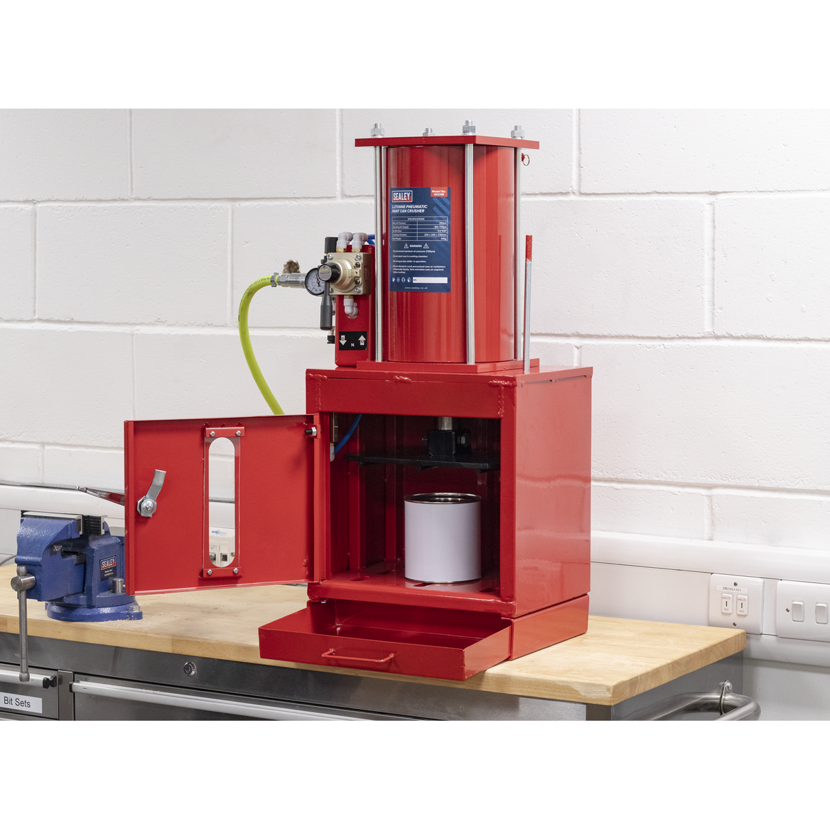 Pneumatic Paint Can Crusher 2.2 Tonne HCC08