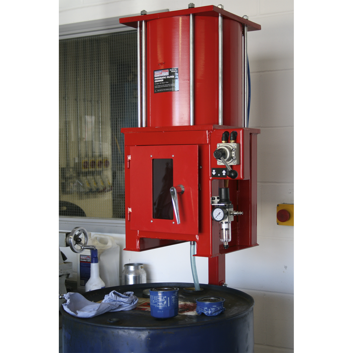 Pneumatic Oil Filter Crusher HFC08