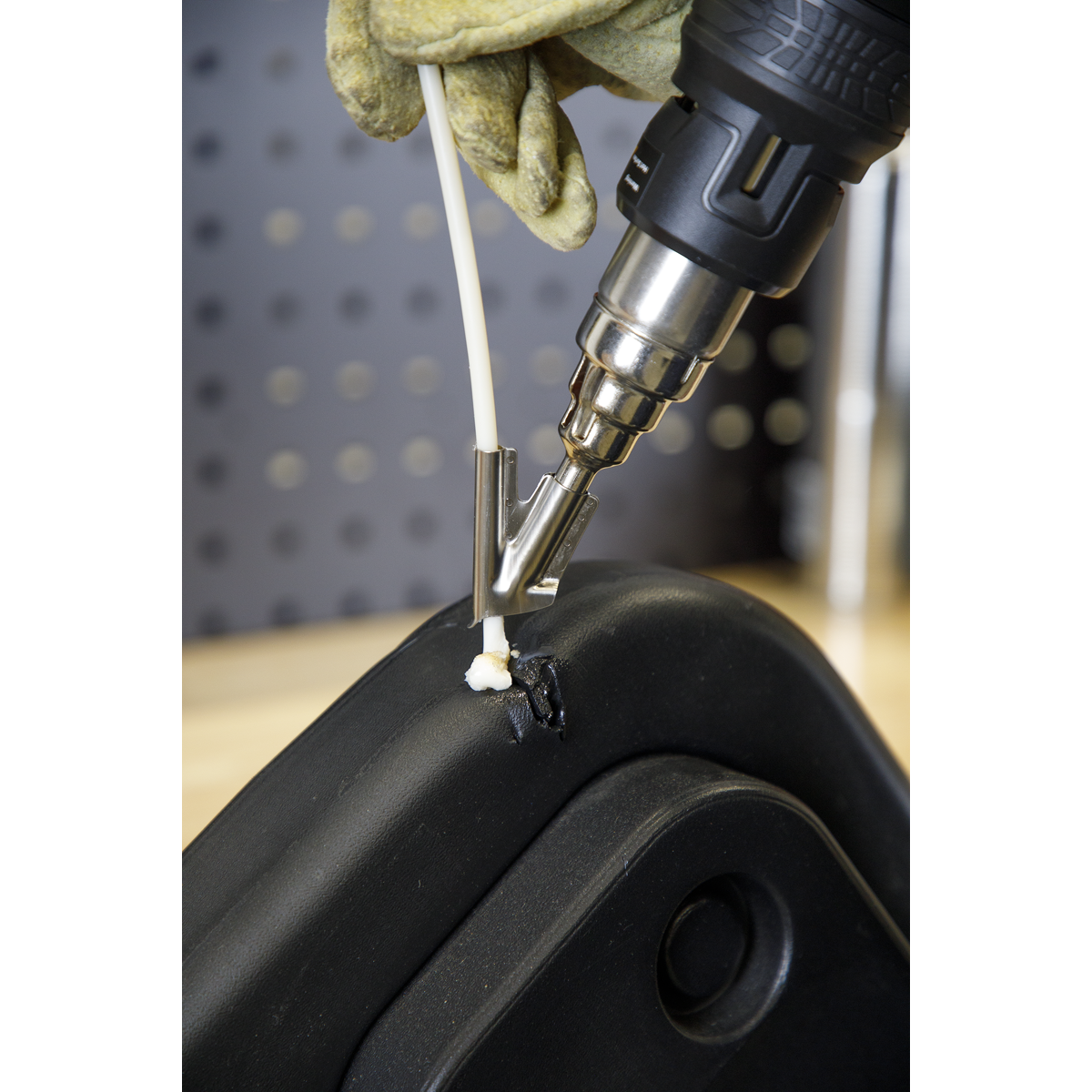 Plastic Welding Kit including HS102 Heat Gun HS102K