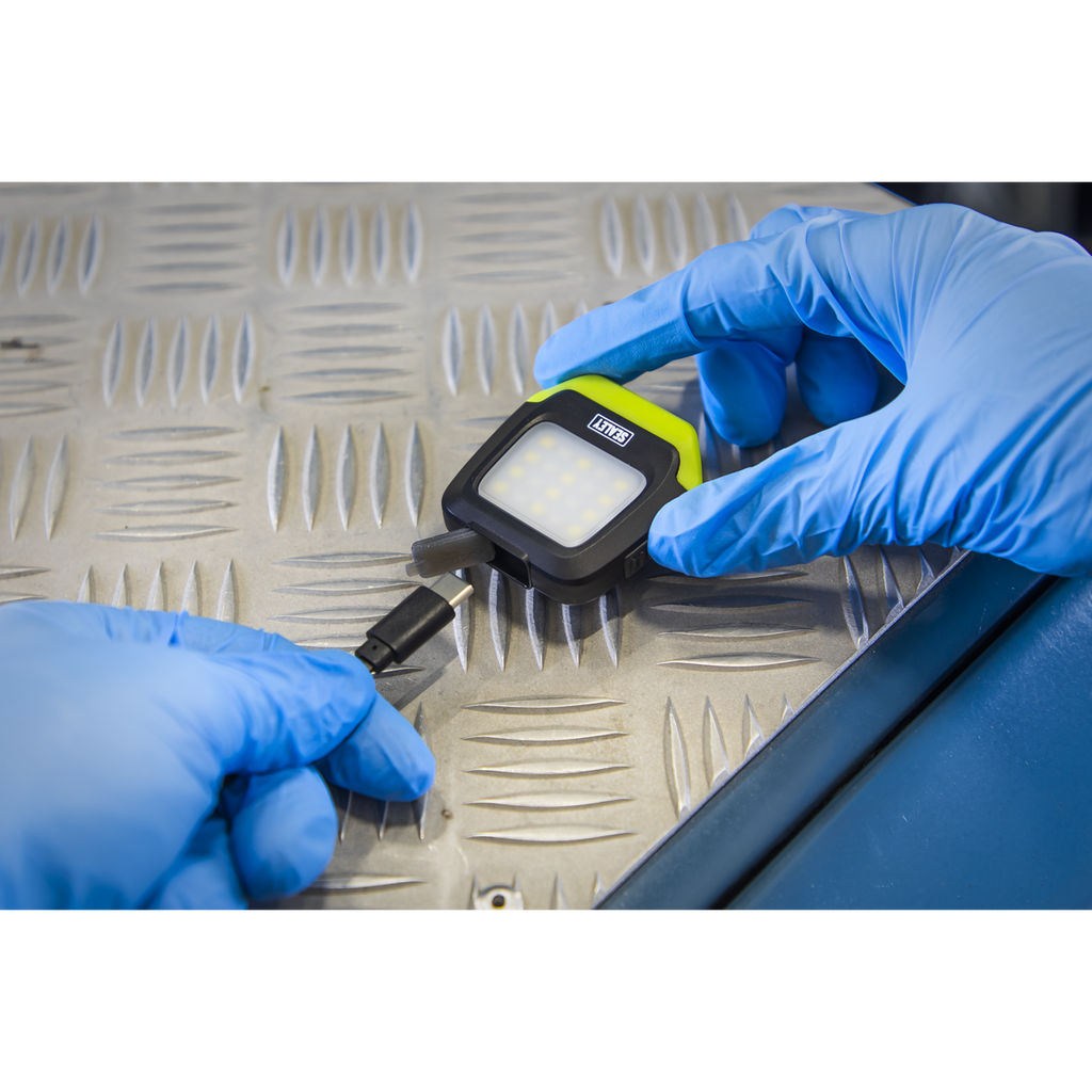 Rechargeable Clip Light with Auto-Sensor 2W & 1.5W SMD LED HT02LED