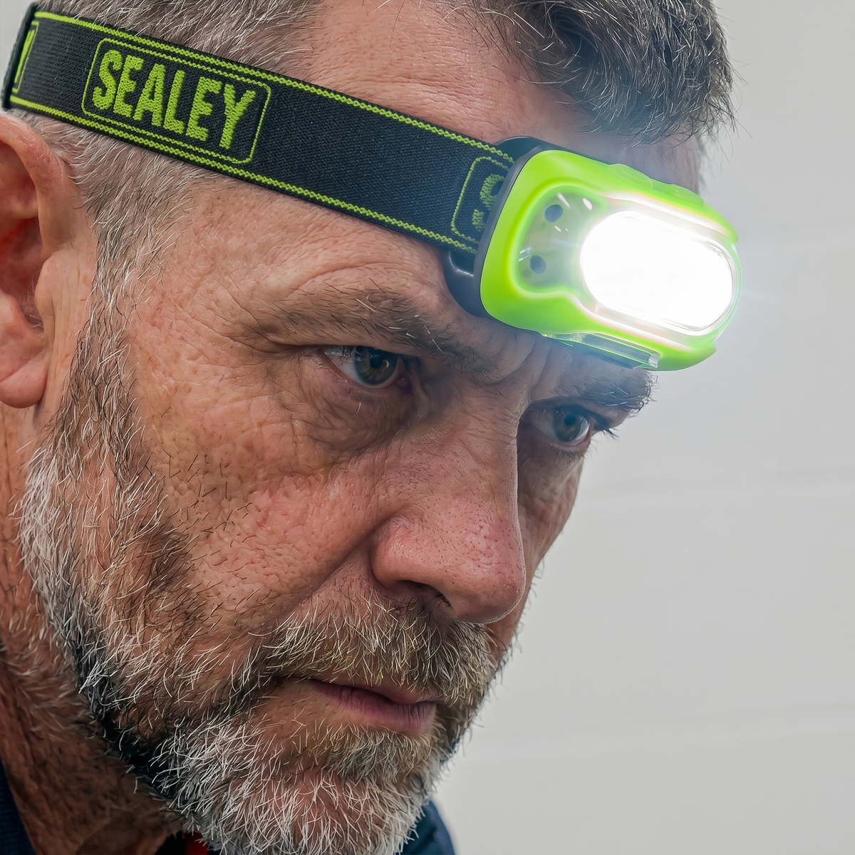 Rechargeable Head Torch with Auto-Sensor 8W COB LED - Red HT08RR