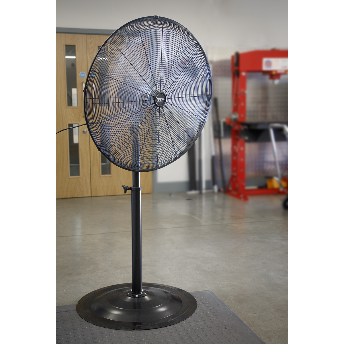 30" Industrial High Velocity Oscillating Pedestal Fan 230V HVSF30